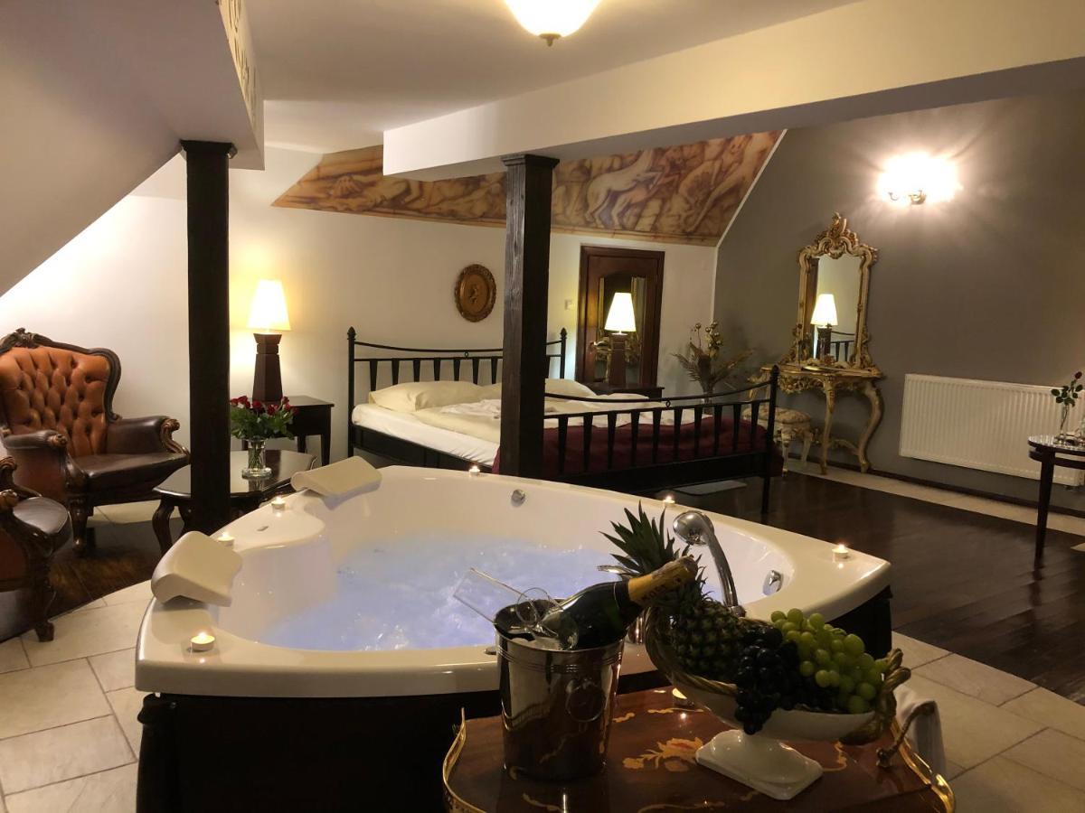 Restauracja - Hotel Mocca D'Oro มิโกวูฟ ภายนอก รูปภาพ