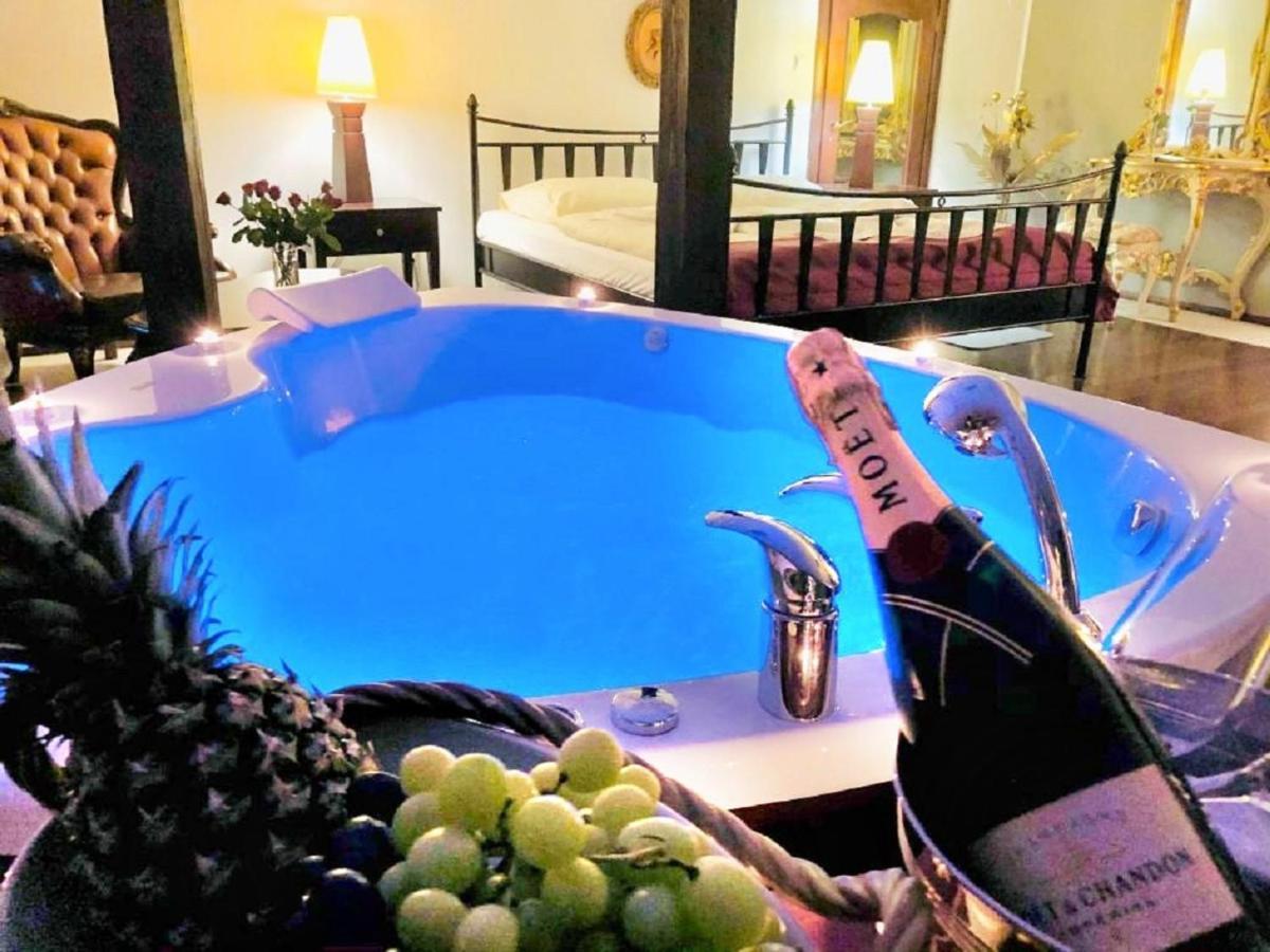 Restauracja - Hotel Mocca D'Oro มิโกวูฟ ภายนอก รูปภาพ